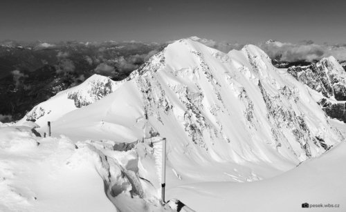 Liskamm 4 527 m z vrcholu Signallkuppe