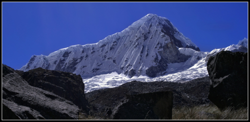 Pisco 5 752 m jižní stěna